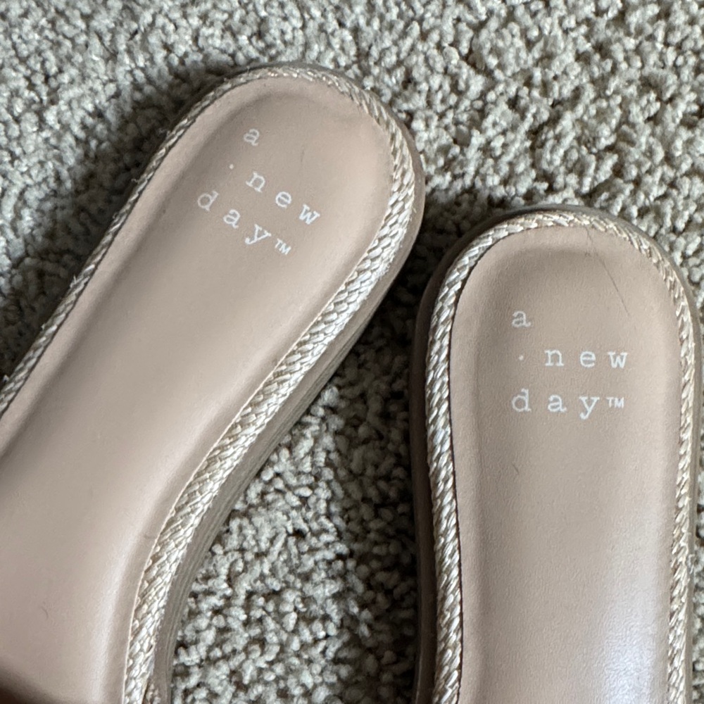 a new day Beige Crochet Floral Slide Mules - Picture 4 of 10